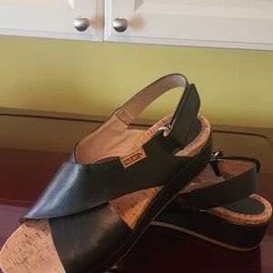 Pikolinos Mykonos Women's Wedge Sandals Size 38 / 8 / Blk / EUC